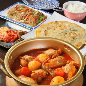 Course C: 4 dishes including namul fried rice and chaeyuk-bokkeum for 3,500 yen (tax included) ◆ 3-6 people