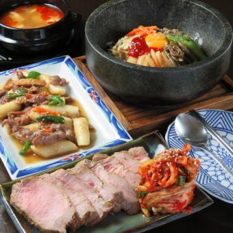 4000 yen (tax included) course including 4 dishes such as Gungyeom Tteokbokki and stone-grilled pot Sundubu Jjigae ◆ 3-6 people