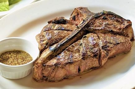 [LUNCH] Select Lunch: Japanese Black Beef Steak or Veal T-Bone Steak + After-meal Drink 6,050 yen