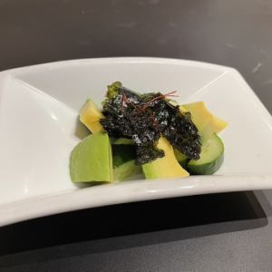 アボカドと胡瓜の塩ナムル 
