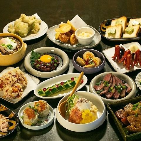 お酒に合うお手製のおばんざいがたくさん。