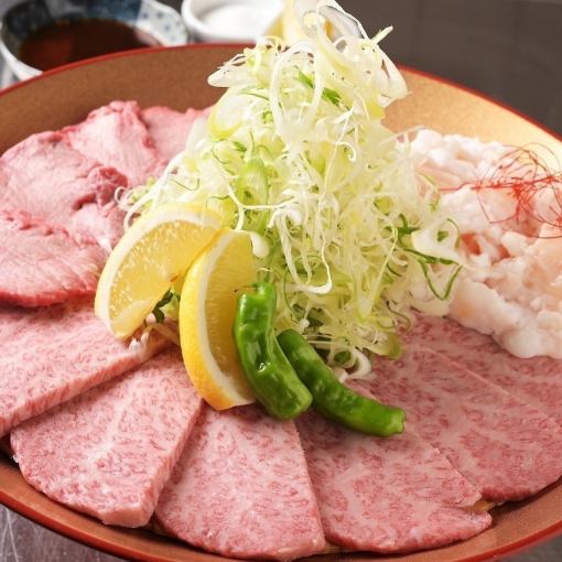 特选烤肉套餐 5,500 日元（含 120 分钟无限畅饮）