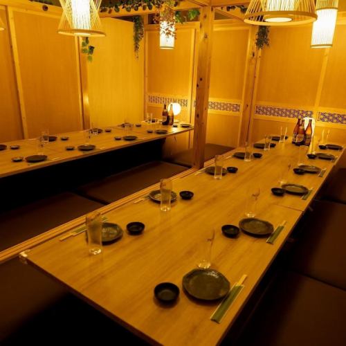 <p>【最大100名様まで宴会可能】これだけの規模の貸切が出来るのは町田のなかでも希少です！幹事様も安心！宴会におすすめの大型テーブル個室やゆったりとした空間が人気です♪人数や予算、開催時間等お気軽にご相談ください！大切なお客様を迎えての接待やビジネス仲間やお仕事仲間との大切なご宴会にどうぞご利用ください♪</p>