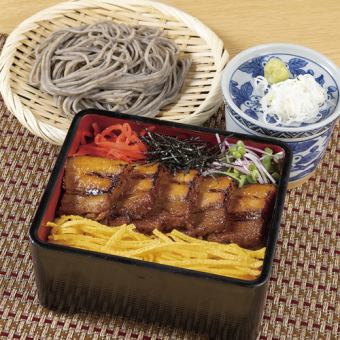 ごまそばと炙り煮豚重のセット