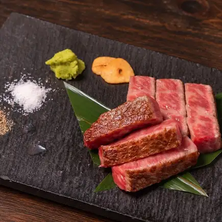 【3H飲放付】国産和牛サーロインステーキや牛タン料理×大漁造りなど『翠』全9品7610円⇒6500円