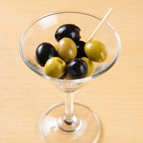 2 types of olives