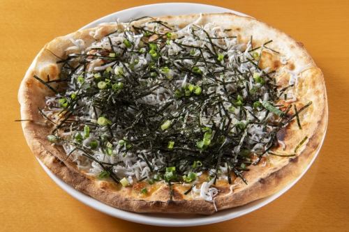 Kettle-fried whitebait and seaweed PIZZA