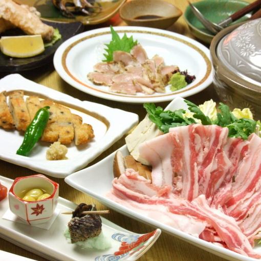 鹿儿岛乡土料理6道菜套餐，包括鳉鸡和黑猪肉涮锅4,400日元（含税）