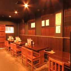 2 to 4 people table x 4 tables.Because it is 2 minutes on foot from Mikunigaoka station and station chika, it is perfect for using at small party from everyday use!