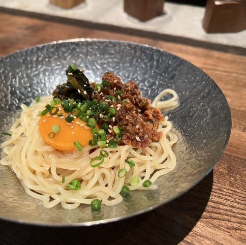 自家製ラー油の冷やしまぜそば