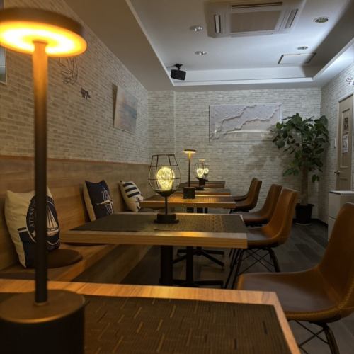 This is the perfect space for a girls' night out or a chat with close friends! Enjoy a fun time in a relaxed atmosphere.