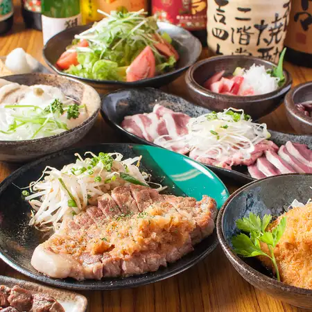 居酒屋の定番メニューを詰め込んだ大人気の”居酒屋プラン”＋2.5時間の飲み放題付き（要予約）