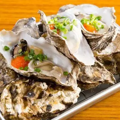 旨いカキを食べるならココ！新鮮な海鮮とお酒でカンパイしよう♪