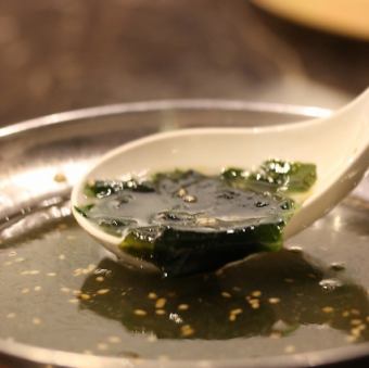 わかめスープ
