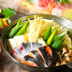 Direct from the fishing port!! Seafood hotpot (soy sauce or salt)