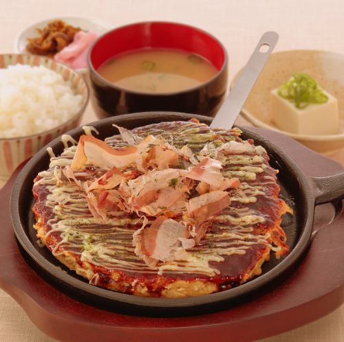 [Lunch] Okonomiyaki set meal