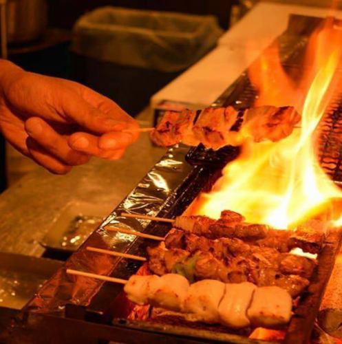 Yakitori and yakitori that are carefully baked one by one!