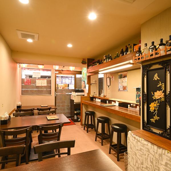 本八幡站附近氣氛輕鬆的中華料理店。您可以在舒適而精緻的空間中享用正宗的中華料理和宴會。您可以在平靜的空間裡悠閒地享受。在辦公室職員、女生聚會、朋友中非常受歡迎！預約優先！