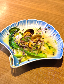 あさりと季節野菜のバター炒め