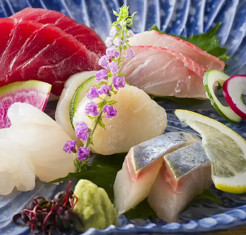 Assorted sashimi