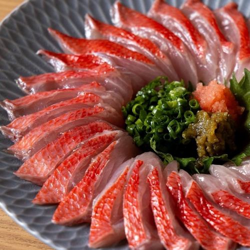 【豊洲市場から直接仕入れ】新鮮な金目鯛をしゃぶしゃぶを新宿三丁目の和食居酒屋で堪能