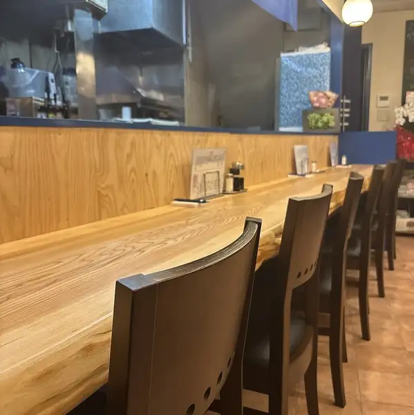 【女性お1人でも気軽に♪】新鮮な素材を使った当店自慢の串かつは、ついついお酒が進んじゃいます♪女性店主のお店なので、女性の方も気軽にお1人でフラッとお立ち寄り頂けます！是非お越しください。