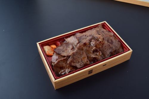 11. 牛舌（烤肉便當）薄片，大份米飯