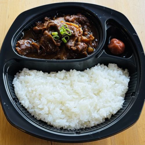 22.一鉄謹製《名産飛騨牛煮込み》味噌味