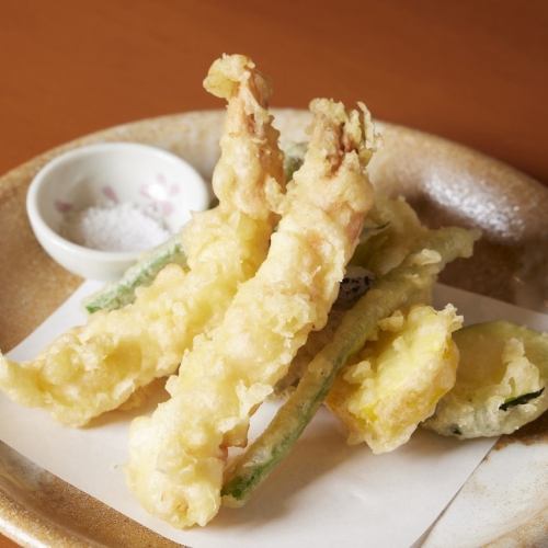 大海老と季節野菜の天ぷら