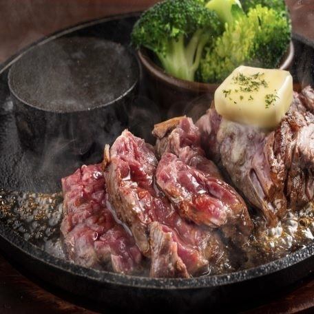 在时尚的美式餐厅享用精致美食♪
