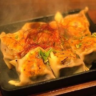 肉店的日本黑毛牛肉煎饺