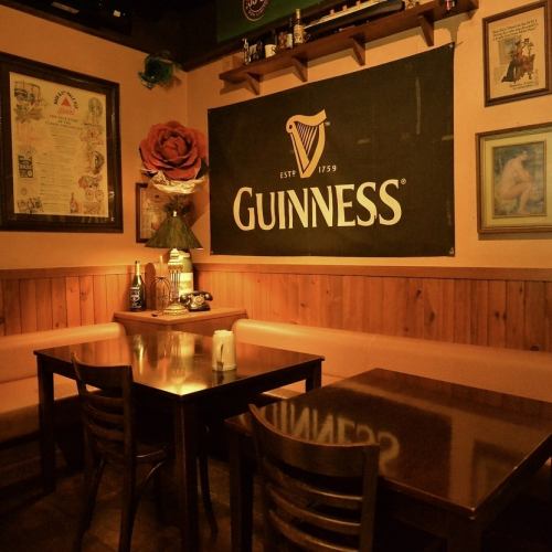 仲間と集まってワイワイ楽しむご宴会には、テーブルがオススメです。ご宴会コースは、しっかり食べられるお料理付きプランから、二次会向けのお手軽プランまで様々ご用意しております。シーンに合わせてお選びください♪