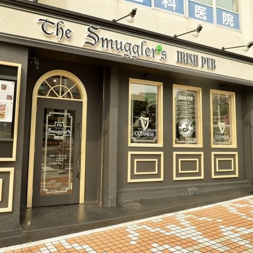店内では、貸切パーティーも可能です。着席時40人、立食時50人でのご宴会にも対応！スポーツバーの顔を持つ当店を貸し切ってみんなで応援すれば盛り上がること間違いなし！人数や予算などはお気軽に店舗までお問い合わせください。