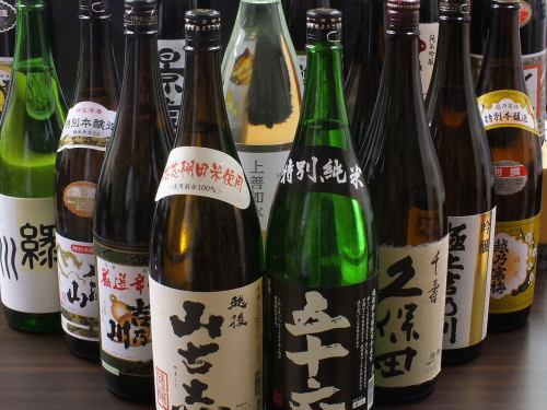More than 20 types of local sake available at all times!