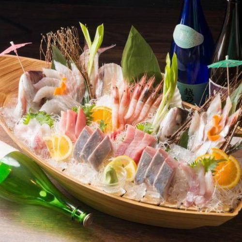 Gorgeous Boat-sized Large Catch Assortment (Serves 5-6)