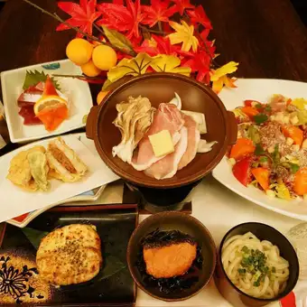 【9月6500円コース】石坂まいたけと豚ロース陶板焼き、大口蓮根のはさみ揚げ等7品