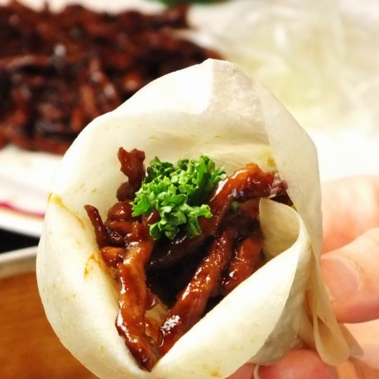 Stir-fried beef with miso (crepe or lettuce)