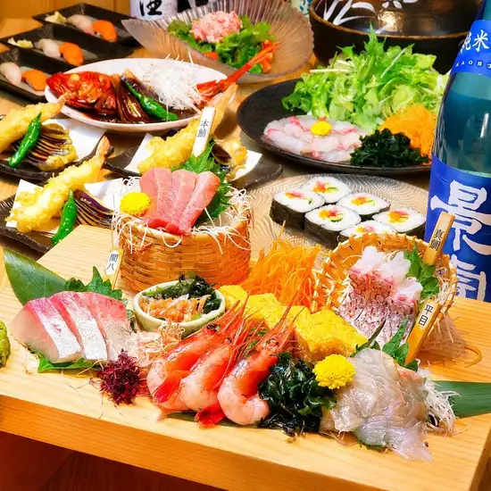 鮮魚自慢の和空間で会話も弾む大人の夜ごはんを満喫♪