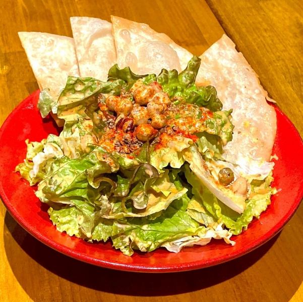 DRAGO salad, regular size (with 4 tortillas)