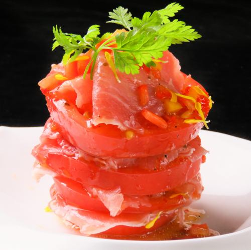 完熟まるごとトマトと生ハムのミルフィーユ