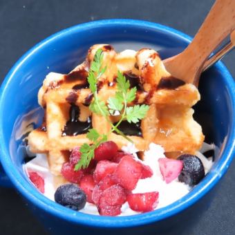 蜂蜜たっぷり 甘党シェフの神戸ワッフル