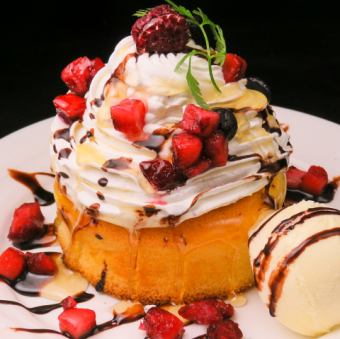 生クリームたっぷり 甘党シェフの窯焼きパンケーキ