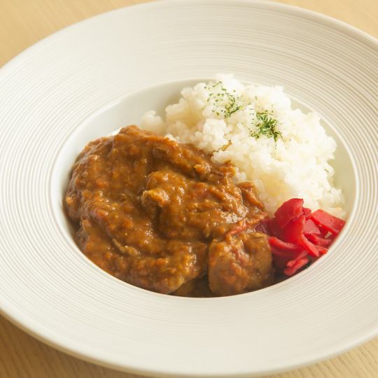 月曜日限定・カレーの日・ディネット特製牛スジカレー（スープ付）～佐倉市民スペシャル～