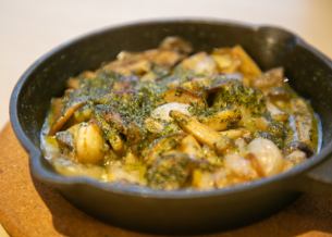 海老・イカ・小柱の香草バター焼き