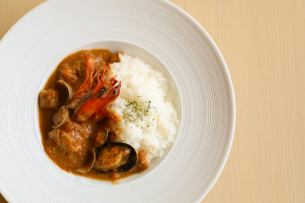 旨みたっぷりシーフードカレー
