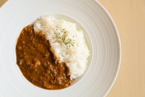 ディネット特製牛スジカレー