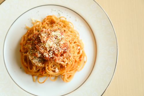 焦がしバター香る スパゲッティーミートソース