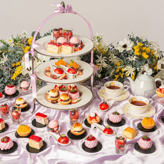 「ベリーケーキ&タルトレットのアフタヌーンティー」※完全予約制 開催日限定