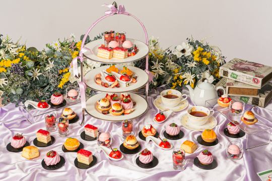 「ベリーケーキ&タルトレットのアフタヌーンティー」※完全予約制 開催日限定