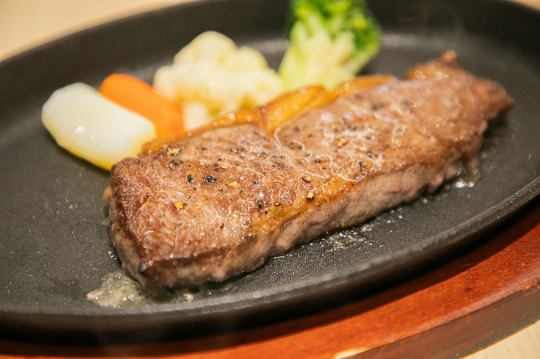 肉食日，牛排无限量供应！肉食日周在每个月的最后一个星期六和星期日举行：5月30日（星期六）和5月31日（星期日）。
